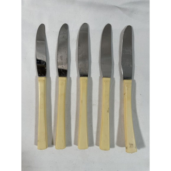 Lot of 5 Vintage Royal Brand Sharp Cutter Cutlery  Knives cream Bakelite Handles - Picture 1 of 4